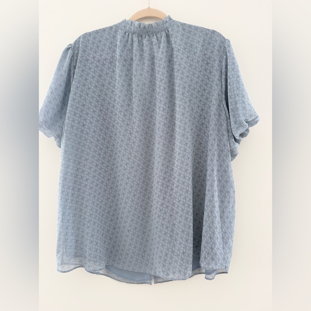Adrianna Papell Light Blue Printed Button-Front Blouse - Picture 3 of 3